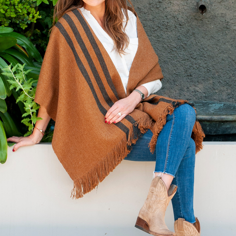 RUANA CAMEL Y GRIS MARENGO