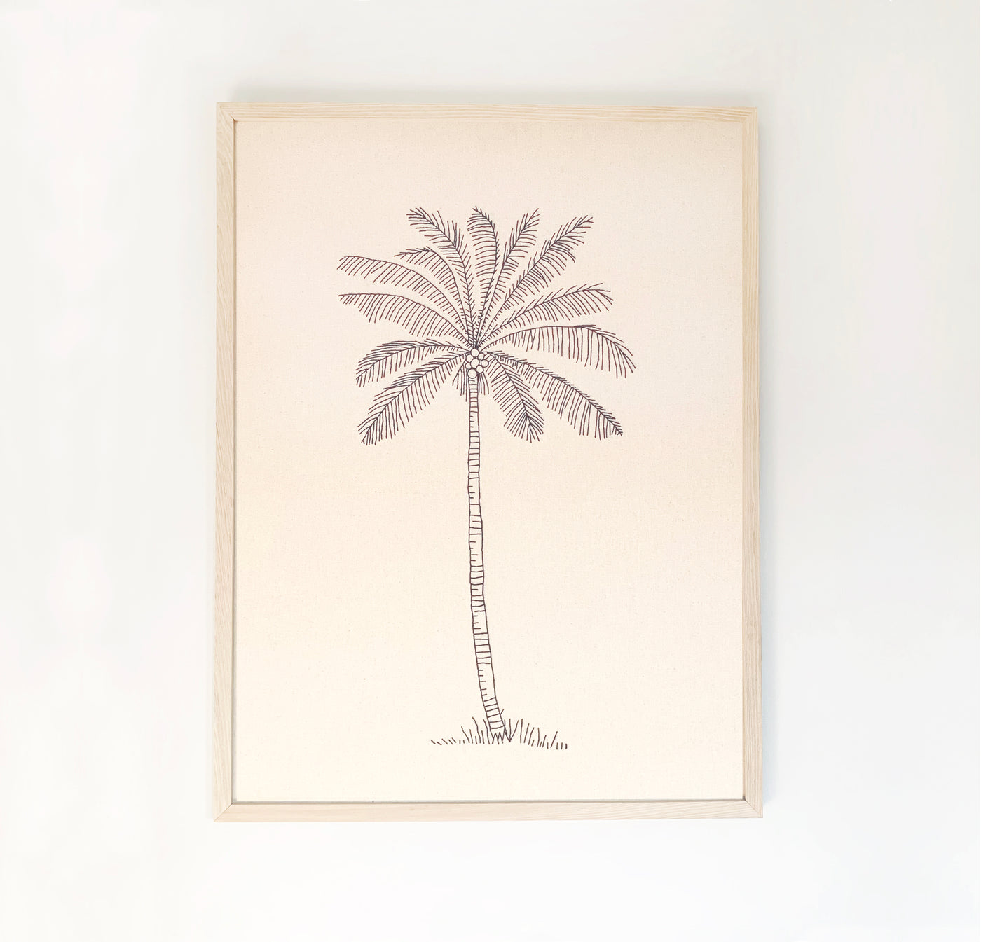 CUADRO PALMERA BORDADA NEGRA FONDO BEIGE