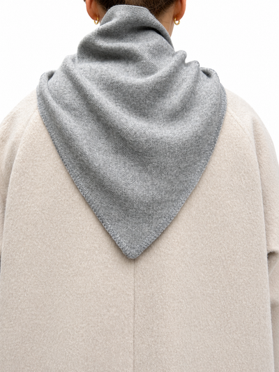 PAÑUELO BABY ALPACA GRIS CLARO