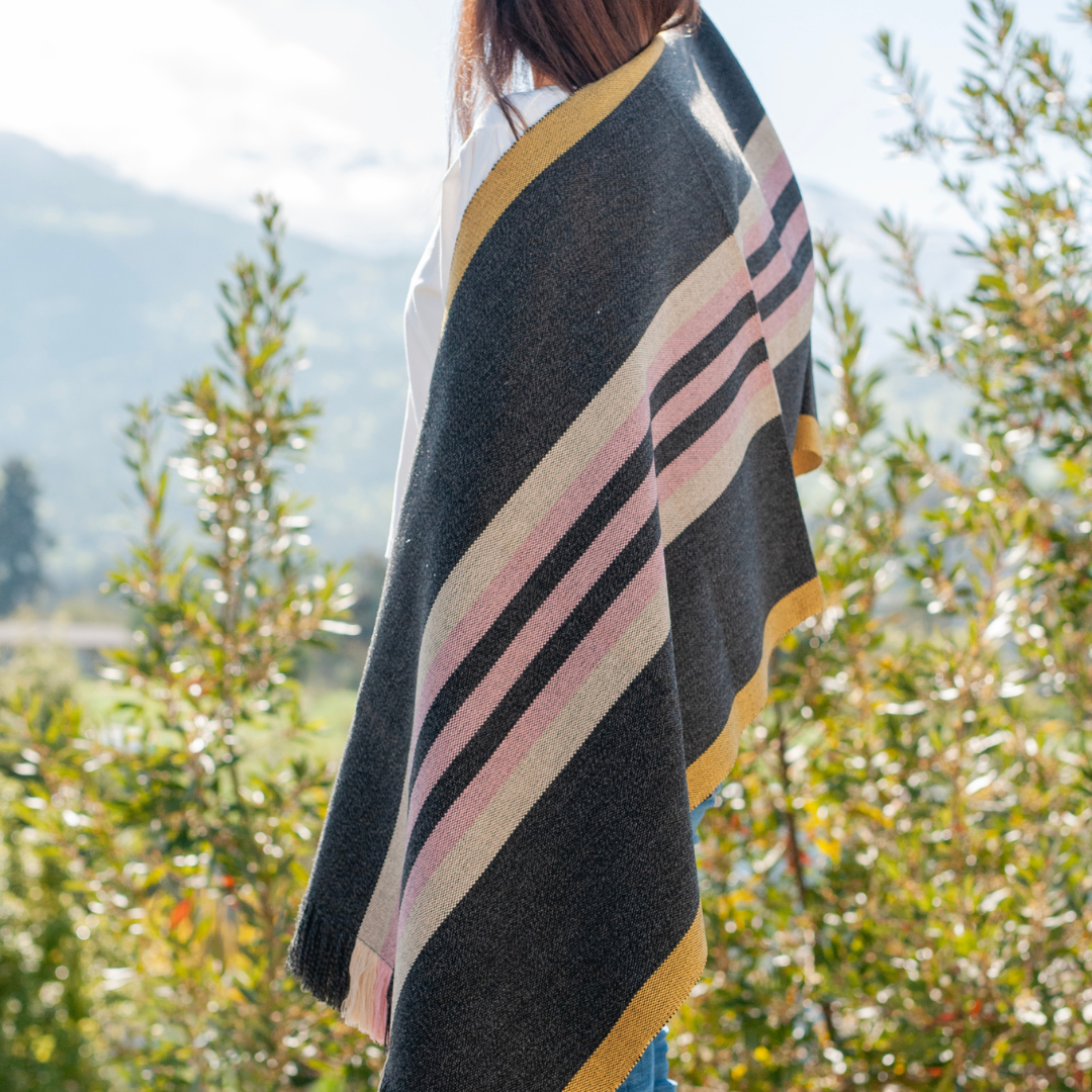ECHARPE GRIS MARENGO, PALO DE ROSA Y AMARILLO