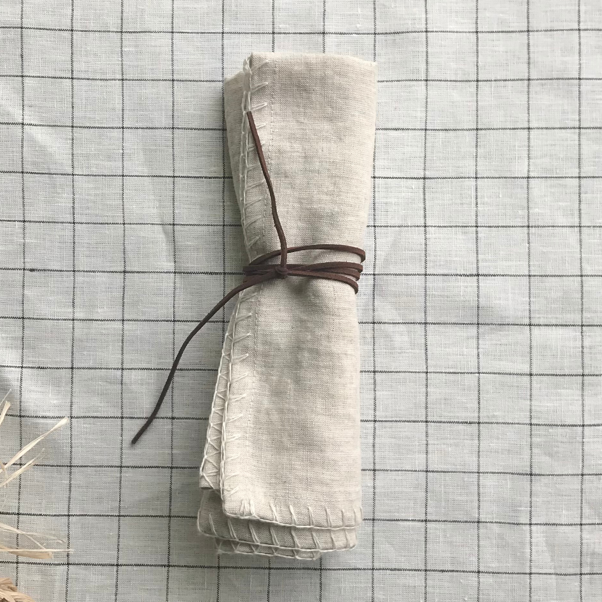 INDIVIDUAL LINO SQUARE